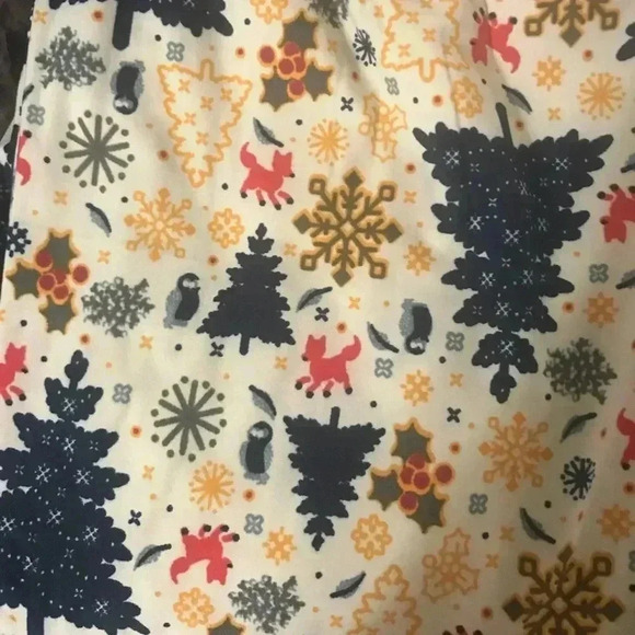 Holiday Tree Leggings - Picture 3 of 3